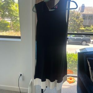 Vince camuto dress size small
